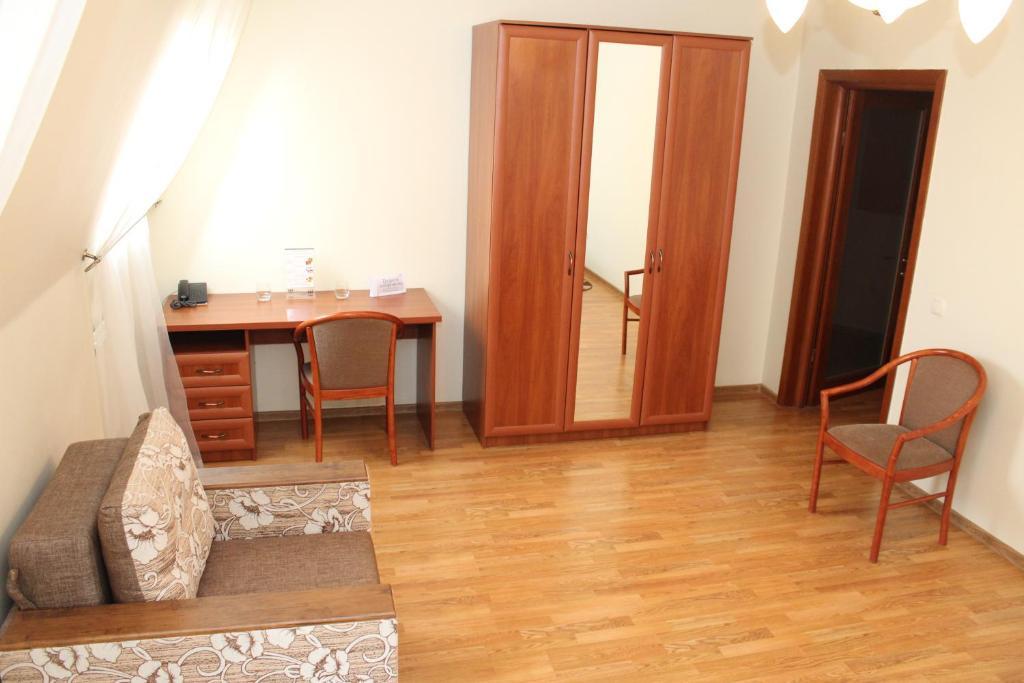 Stanislaviv Hotell Ivano-Frankivsk Rom bilde
